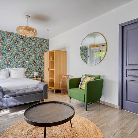 Superbe Studio Avec Terrasse Brunoy Bagian luar foto