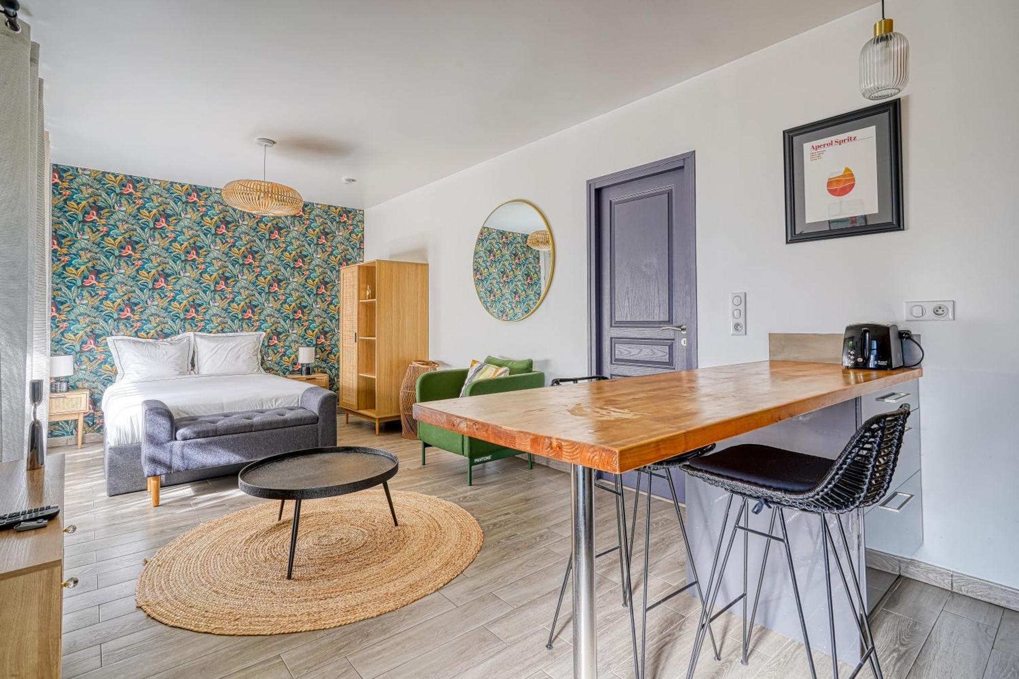 Superbe Studio Avec Terrasse Brunoy Bagian luar foto